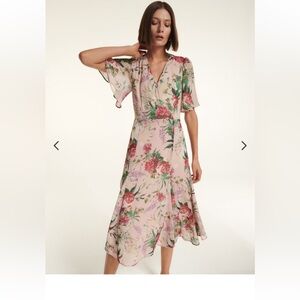 Reserved Elegant Floral Midi Dress in Pink and Green